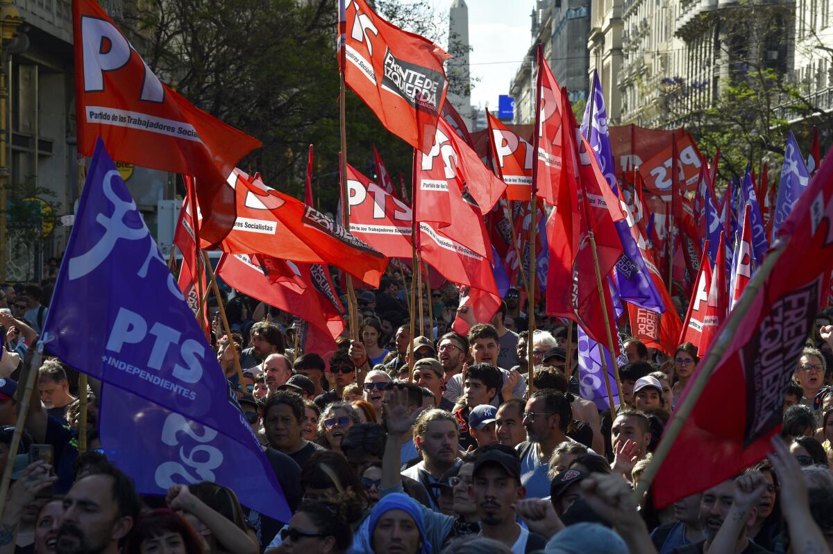 Tens of thousands of Argentines protest against Milei amidst strong security measures